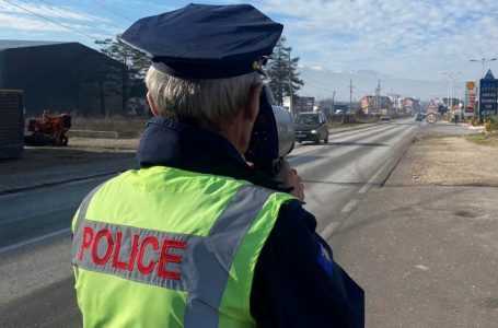 Policia shqiptoi mbi 2300 gjoba trafiku për 24 orë